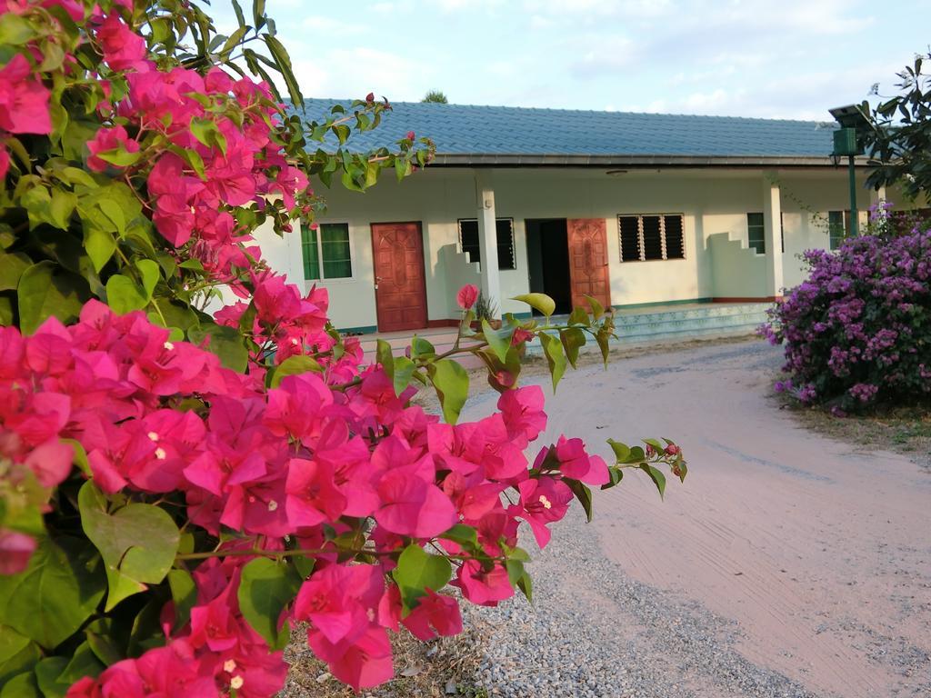 Eidi Homestay Nong Kung Si Zewnętrze zdjęcie