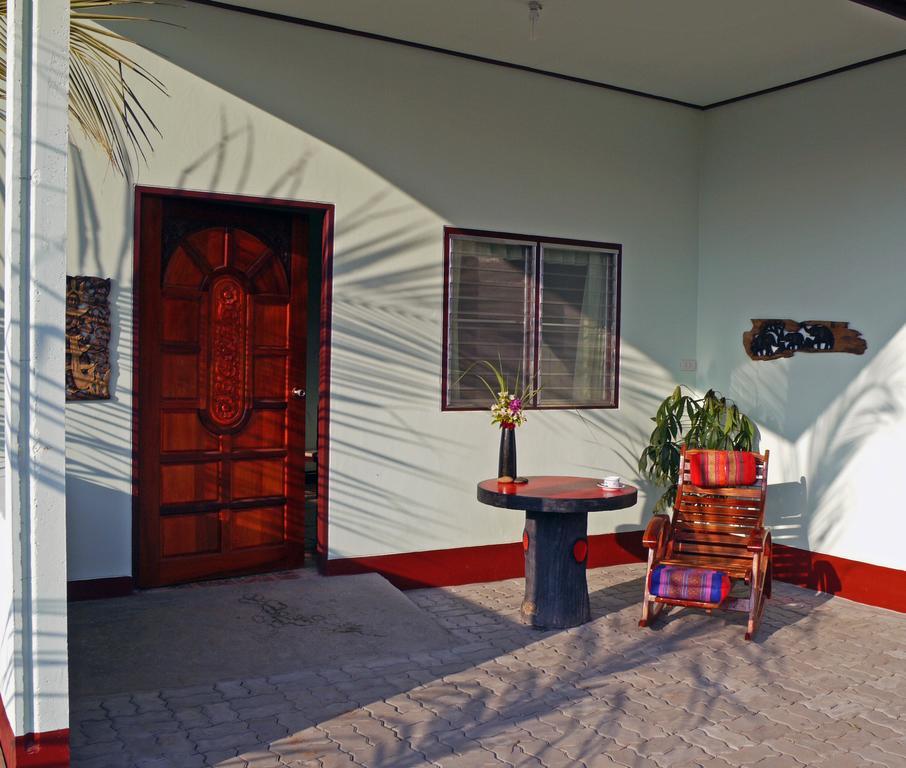 Eidi Homestay Nong Kung Si Zewnętrze zdjęcie